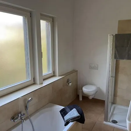 With 2 Bedrooms Nyaraló Herrsching am Ammersee